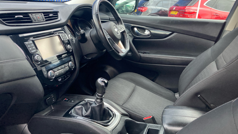 Nissan X-Trail 1.7 dCi N-Connecta 5dr [7 Seat] Diesel Station Wagon